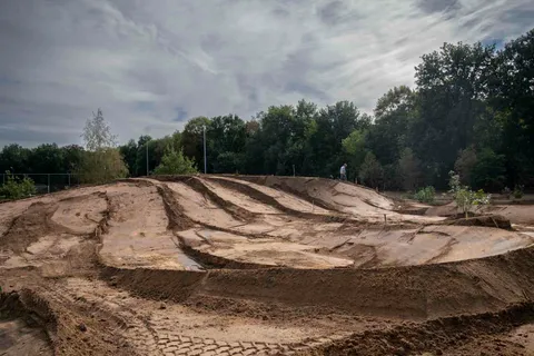Aanleg van het bikepark, foto 26