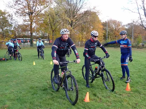 MTB-clinic van HDKS op ons bikepark, foto 12