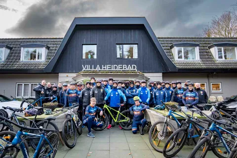 Toertocht met SC Cambuur, foto 1